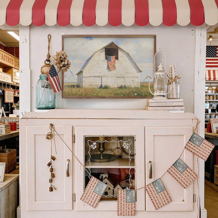 White Barn Of The Heartland