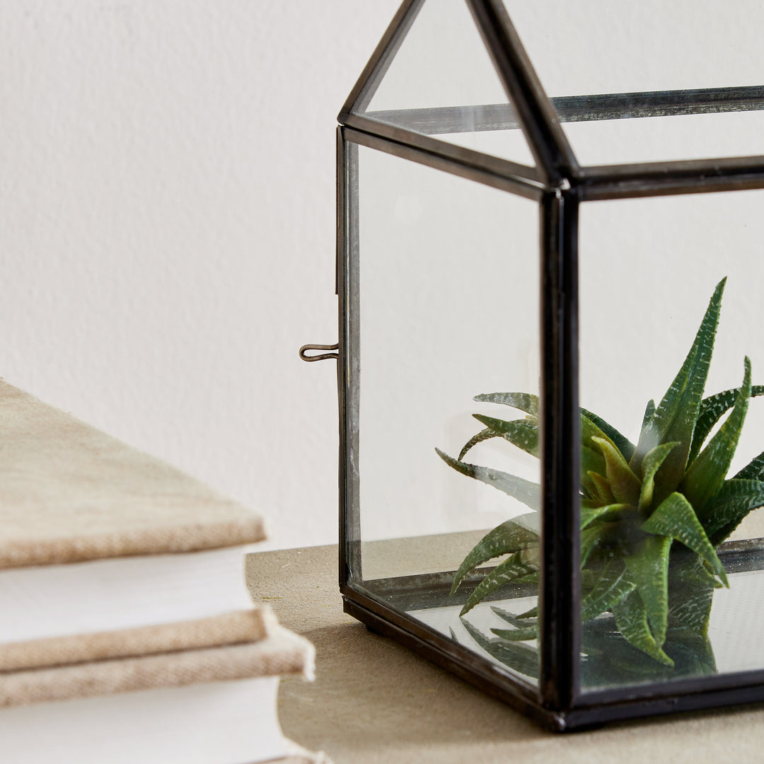 Cottage Terrarium Large, Black