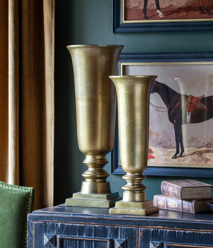 Cast Aluminum Classic Mantel Urn, 25"