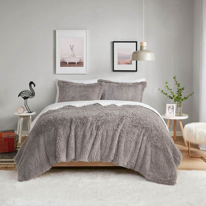 Full/Queen size Grey Reversible Soft Sherpa Faux Fur 3-Piece Comforter