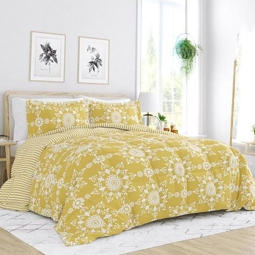 Full/Queen size 3-Piece Yellow White Reversible Floral Striped