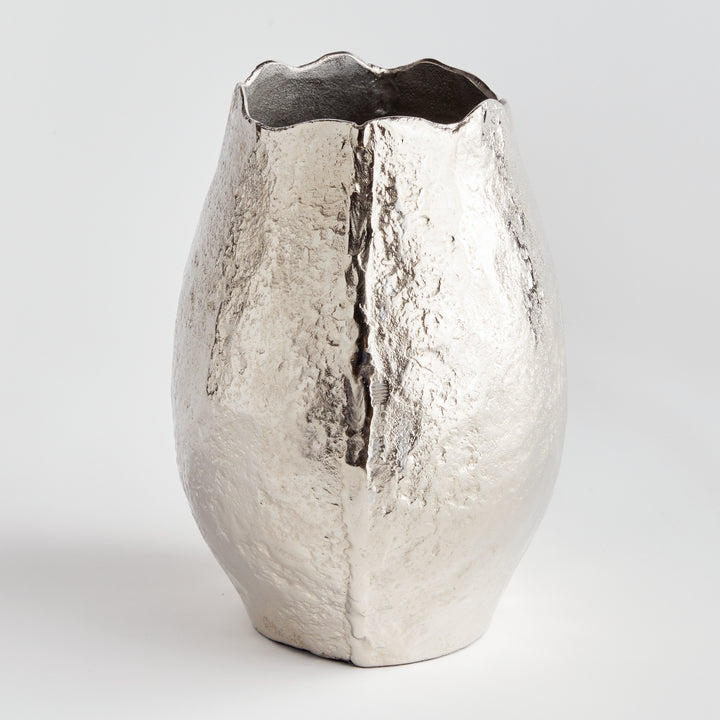 Harlin Short Vase, Silver