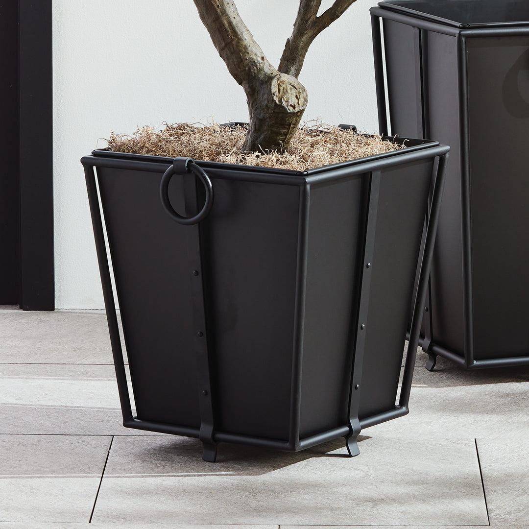 CALLAHAN TAPERED PLANTER SMALL - Black