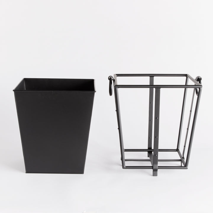 CALLAHAN TAPERED PLANTER SMALL - Black