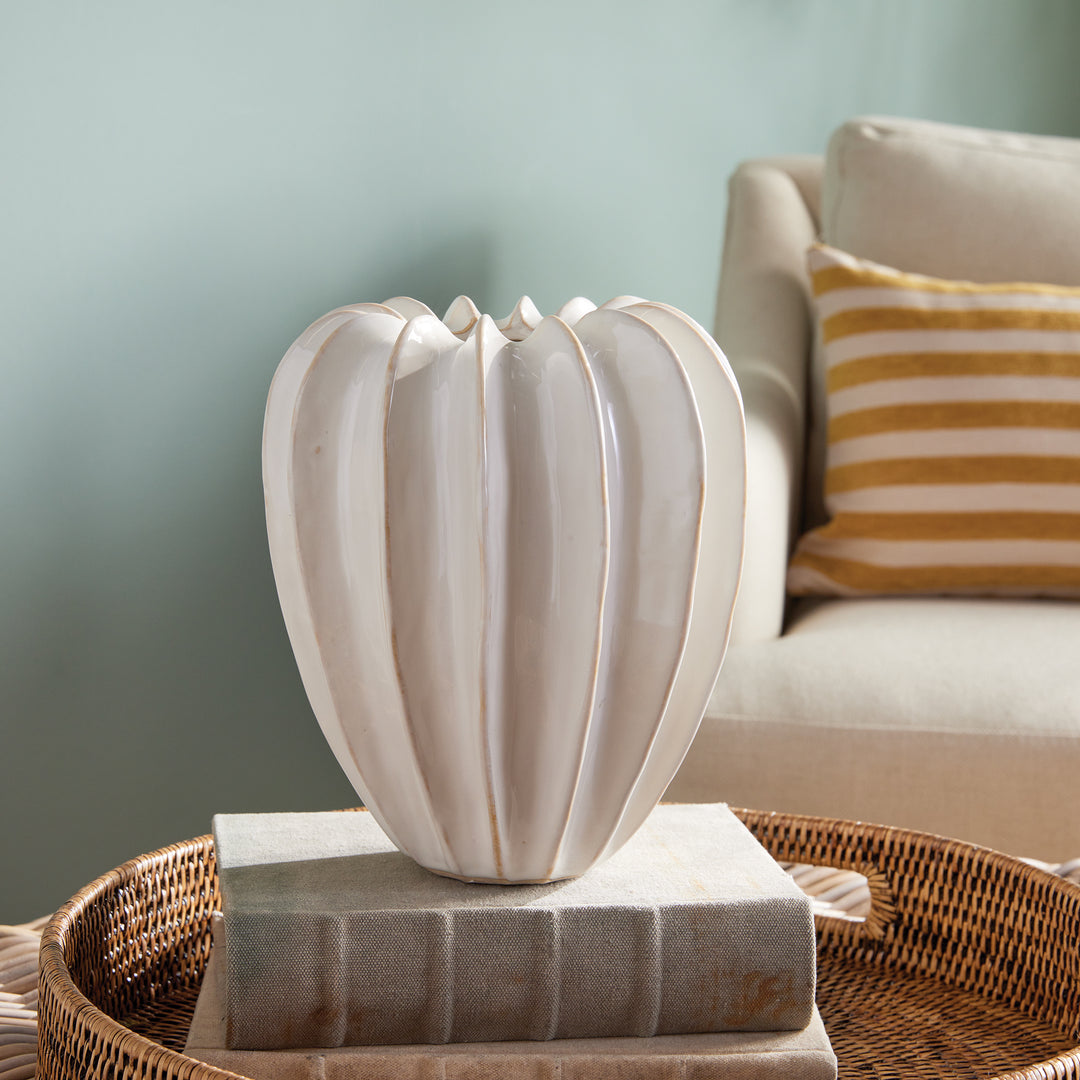 BLECKLYN VASE
