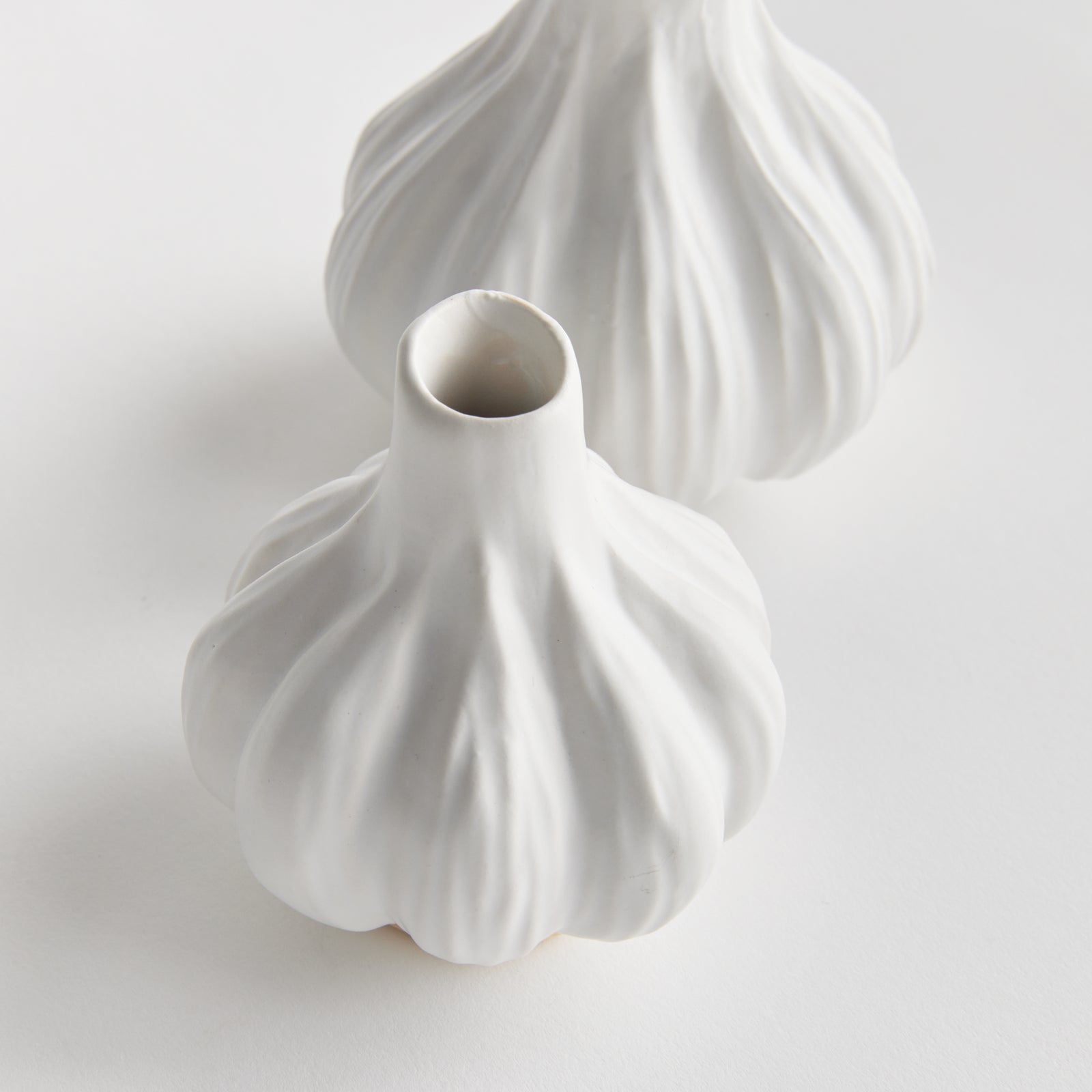 ALBURY BUD VASES, SET OF 2 - White