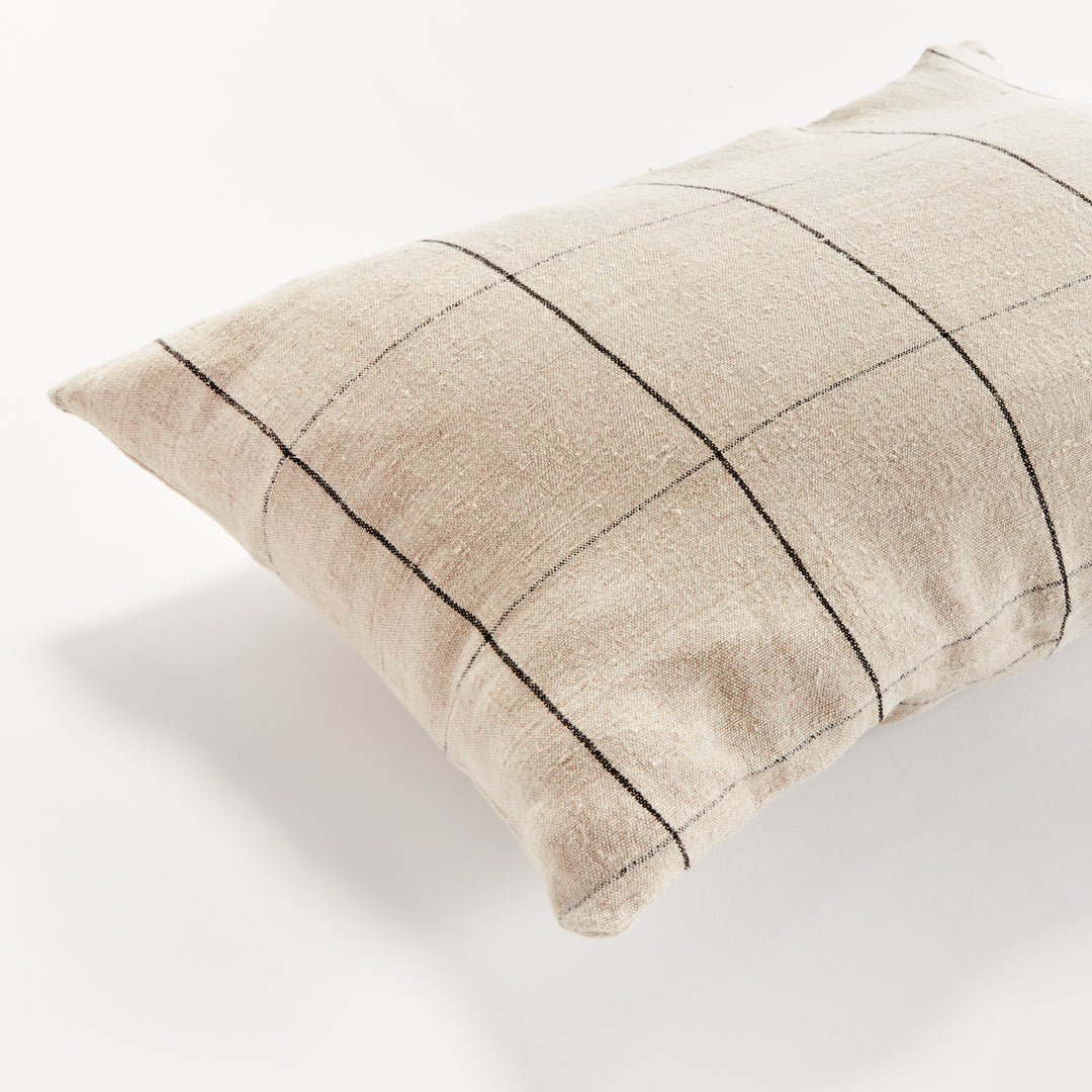 LOUIS LUMBAR PILLOW - Flax/Black