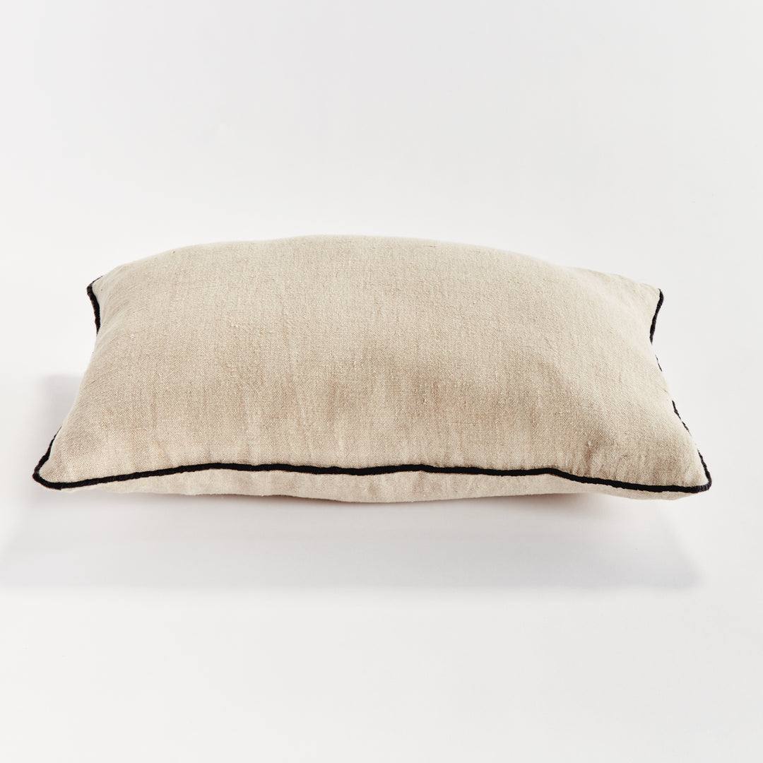ELIAS LUMBAR PILLOW - Flax/Black