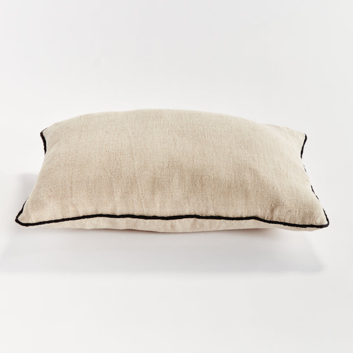 ELIAS LUMBAR PILLOW - Flax/Black