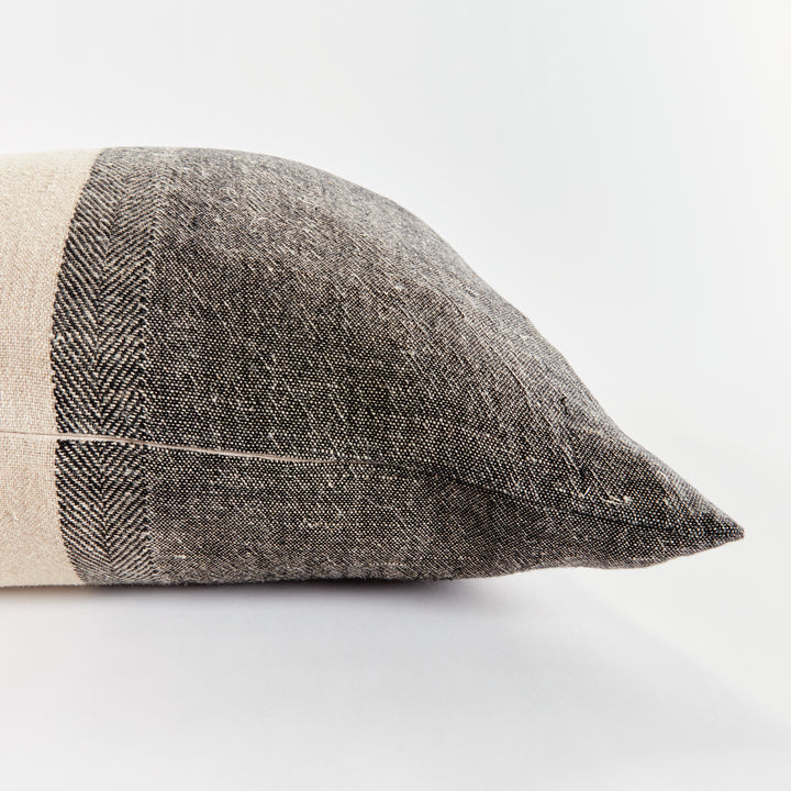 JULES PILLOW 24" - Black/Flax