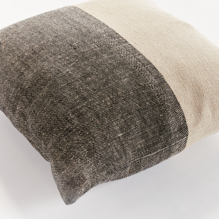 JULES PILLOW 24" - Black/Flax