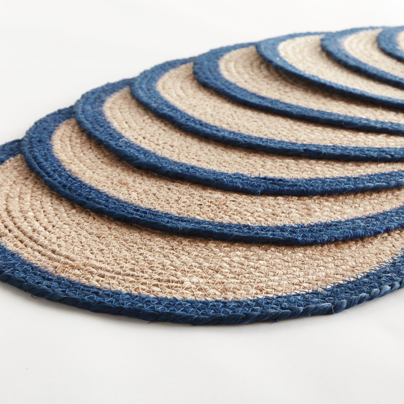 JUTE COIL ROUND PLACEMATS, SET OF 8 - Natural  / Navy