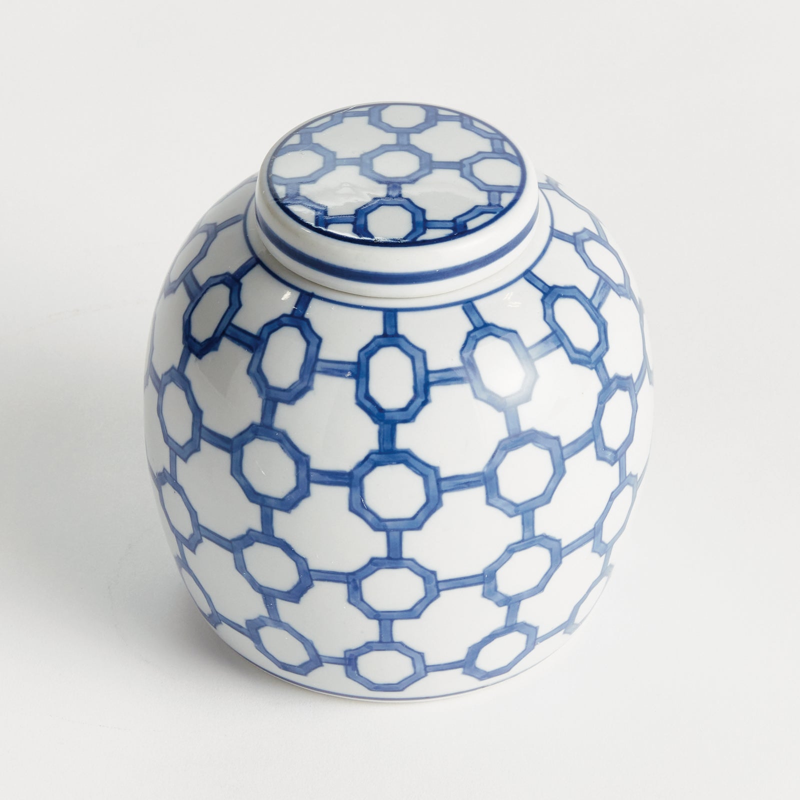 BARCLAY BUTERA DYNASTY LINK LIDDED JAR