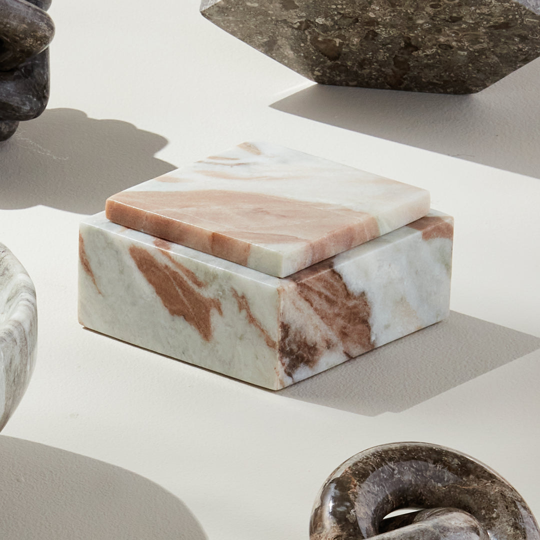 JAQUELINE SQUARE LIDDED BOX SHORT