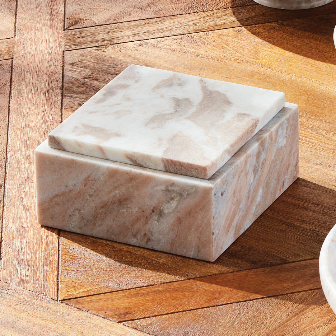 JAQUELINE SQUARE LIDDED BOX WIDE
