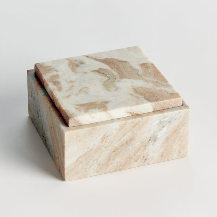 JAQUELINE SQUARE LIDDED BOX WIDE