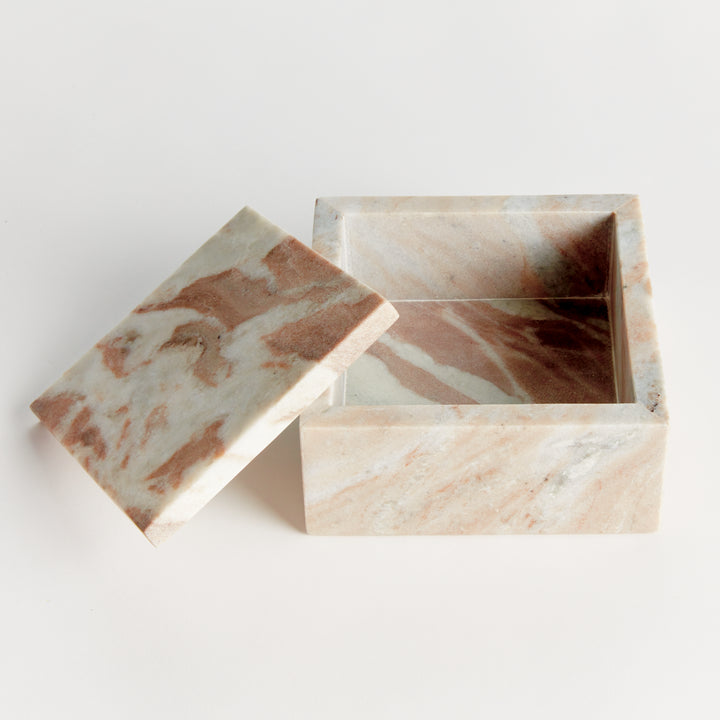 JAQUELINE SQUARE LIDDED BOX WIDE