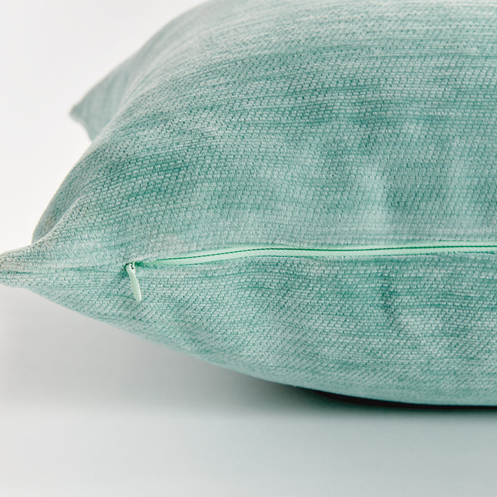 SURI SQUARE INDOOR-OUTDOOR PILLOW 20" - Seafoam/White