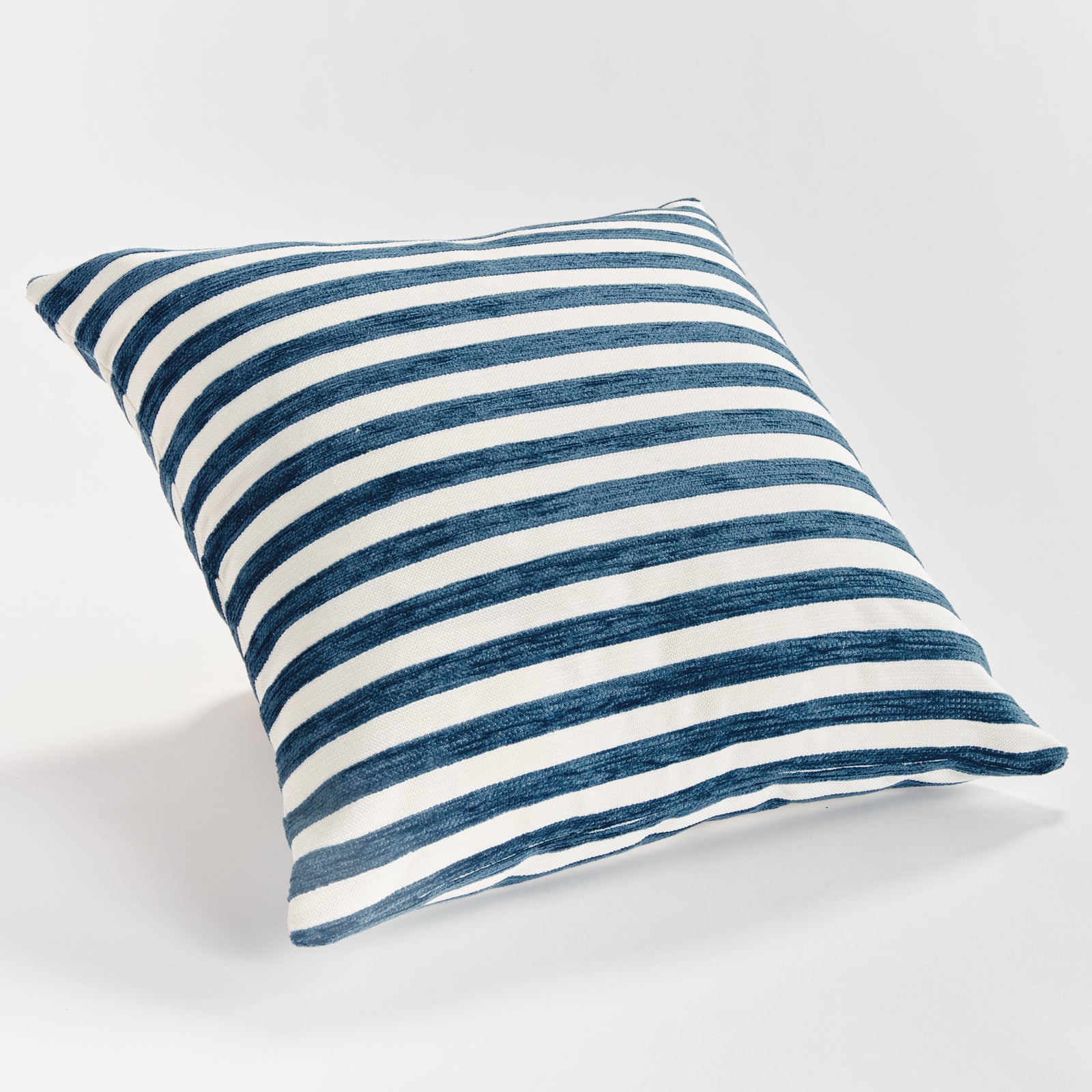 GRANT SQUARE INDOOR-OUTDOOR PILLOW 20" - Dark Blue