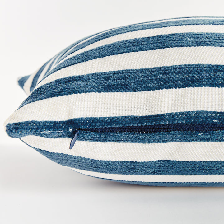 GRANT LUMBAR INDOOR-OUTDOOR PILLOW - Dark Blue