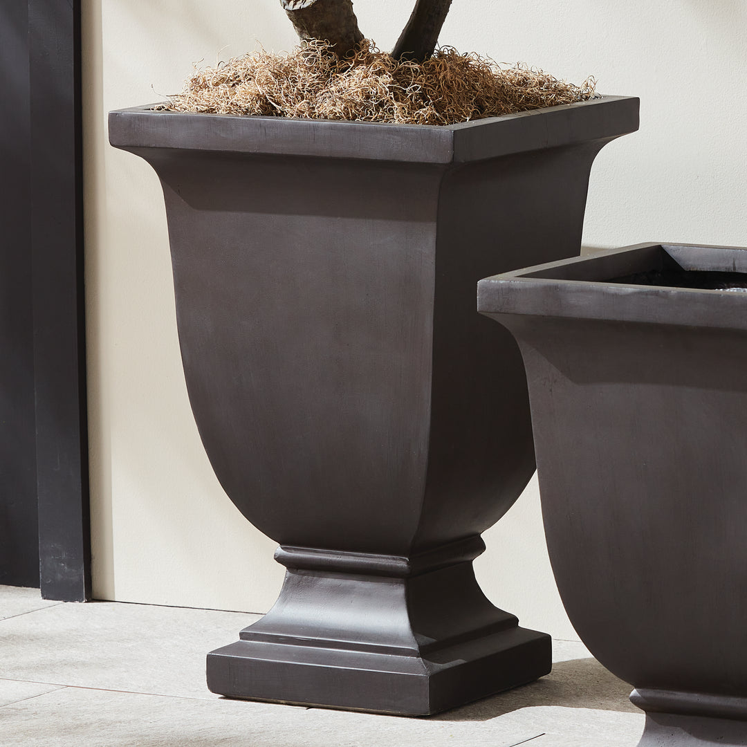 FIBRECLAY BECKETT SQ FOOTED PLANTER LARGE