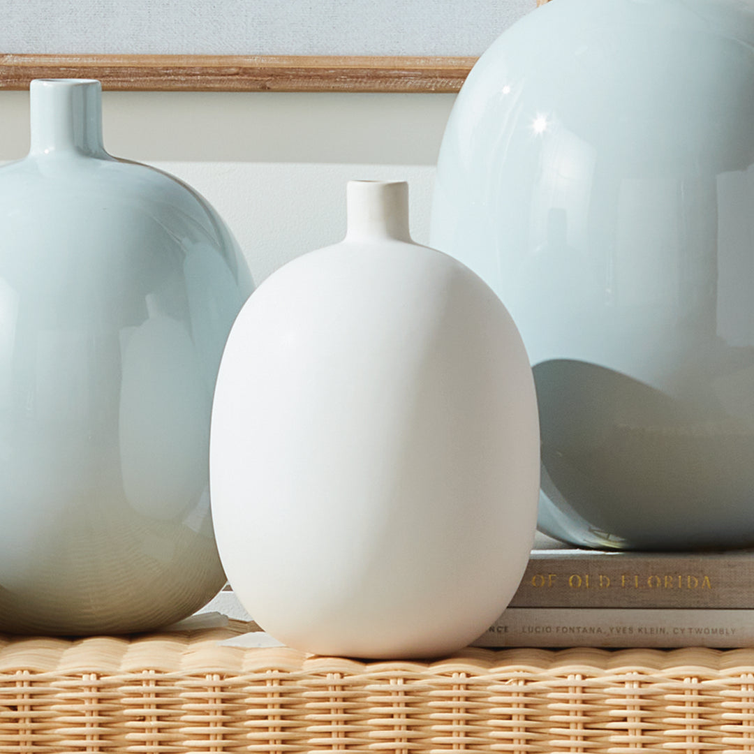BARCLAY BUTERA SANDBAR VASE SMALL - White / Taupe