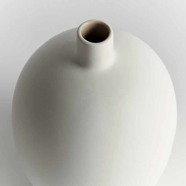 BARCLAY BUTERA SANDBAR VASE SMALL - White / Taupe