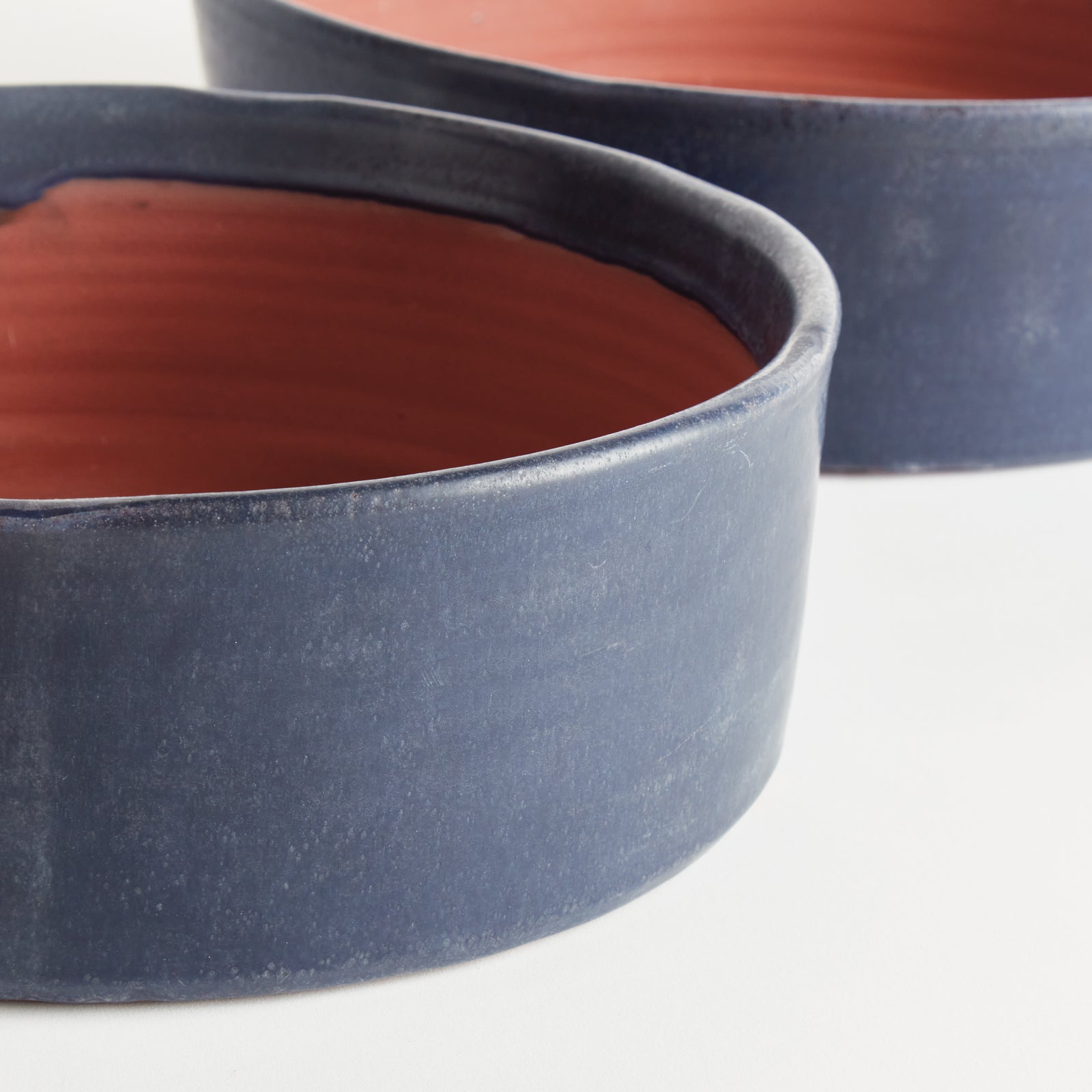 STUDIO DECORATIVE LOW BOWLS, SET OF 2 - Navy