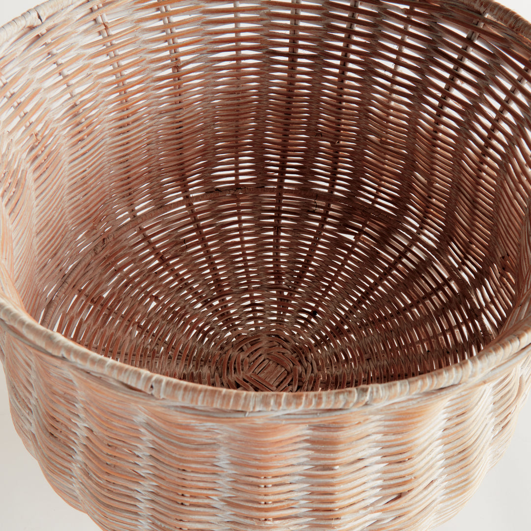 CHESAPEAKE RATTAN FOOTED URN WIDE - Whitewash