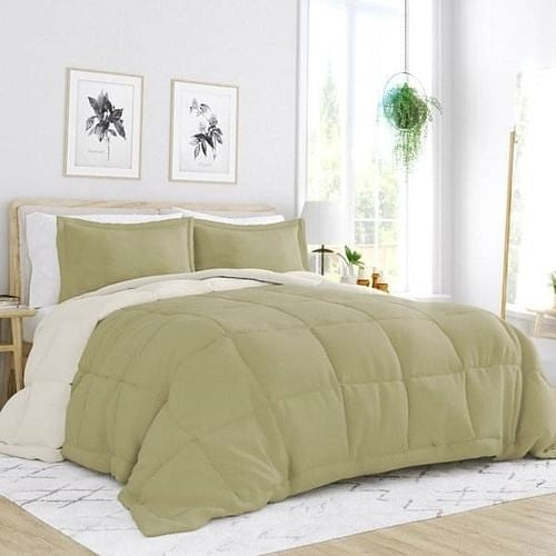 King/Cal King 3-Piece Microfiber Reversible Comforter Set in Sage