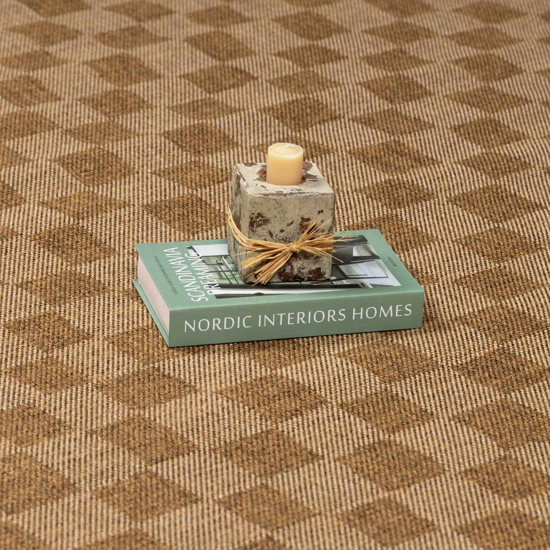 Kuval Checkered Brown Rug