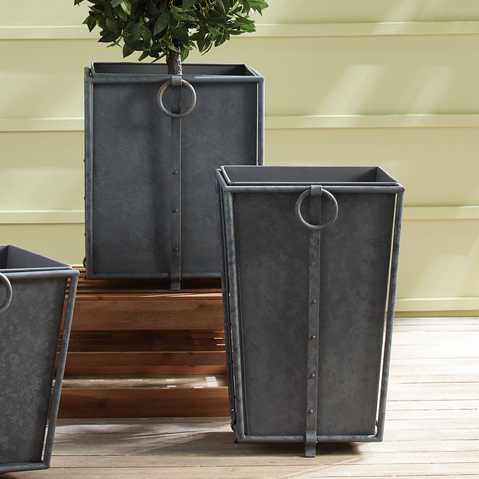 Antique Gray Callahan Square Planter